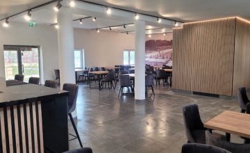 Restauracja przy basenie gotowa!